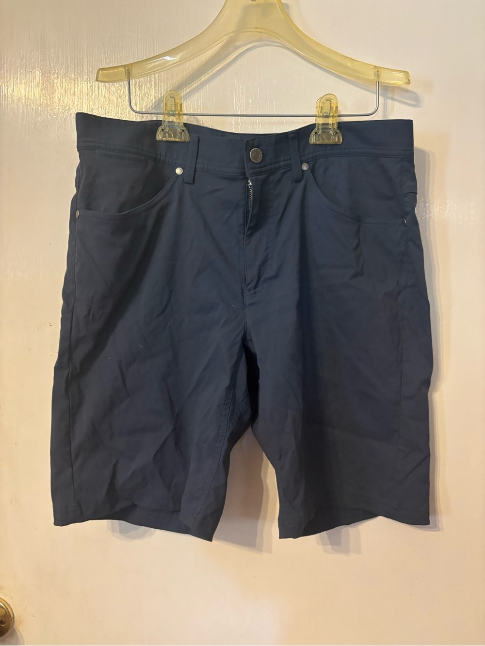 Men's Navy L.L. Bean Casual Shorts